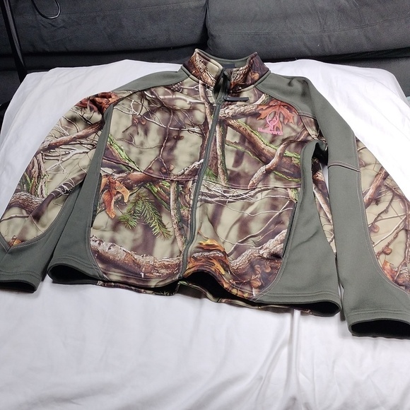 Huntworth women's large sized camo jacket